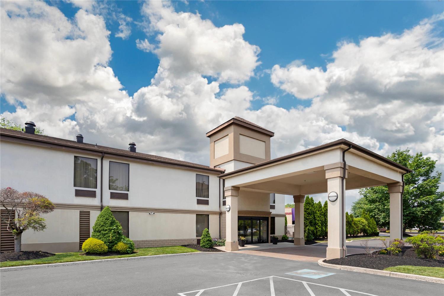 Quality Inn Suites Nj State Capital Area 30/32