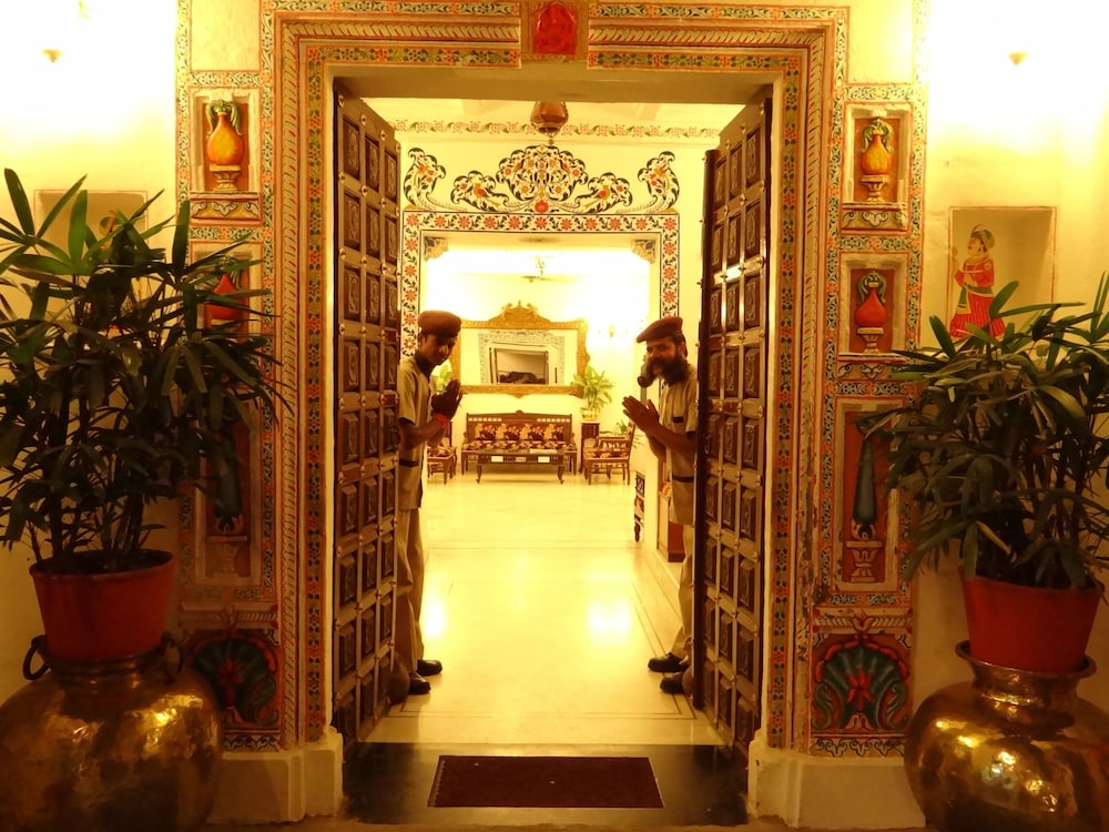 JAGAT NIWAS PALACE 6/35