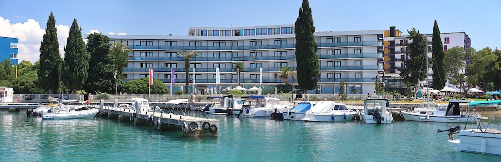 Ilirija Hotel 53/53