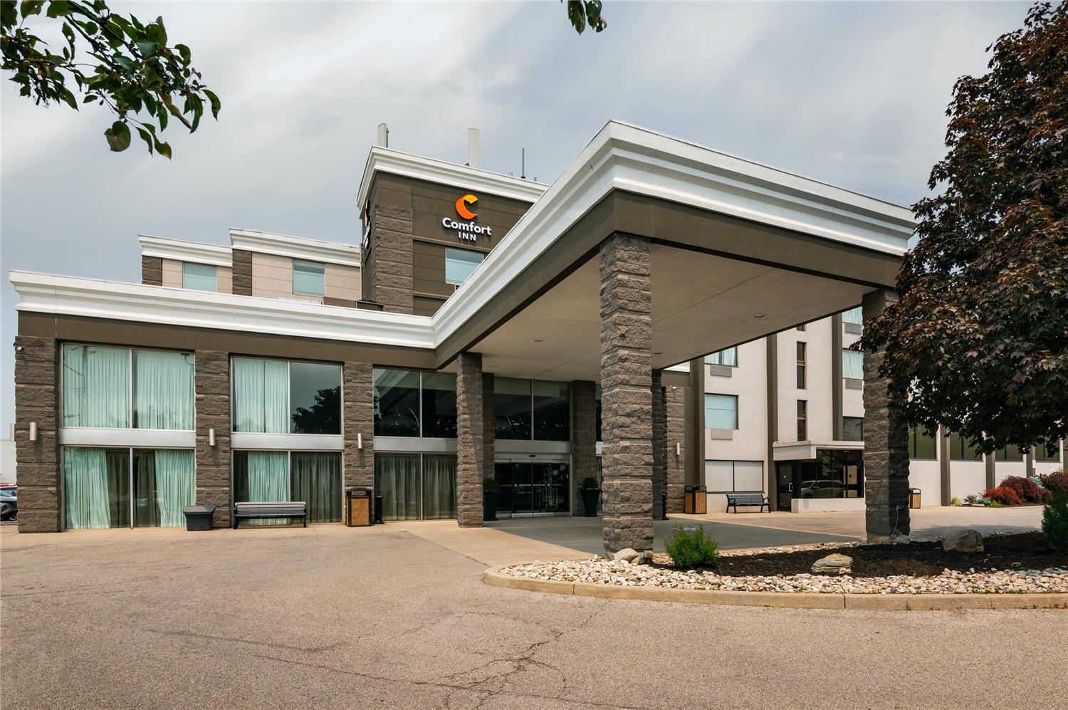Comfort Inn and Conference Centre Toronto Airport 7/26