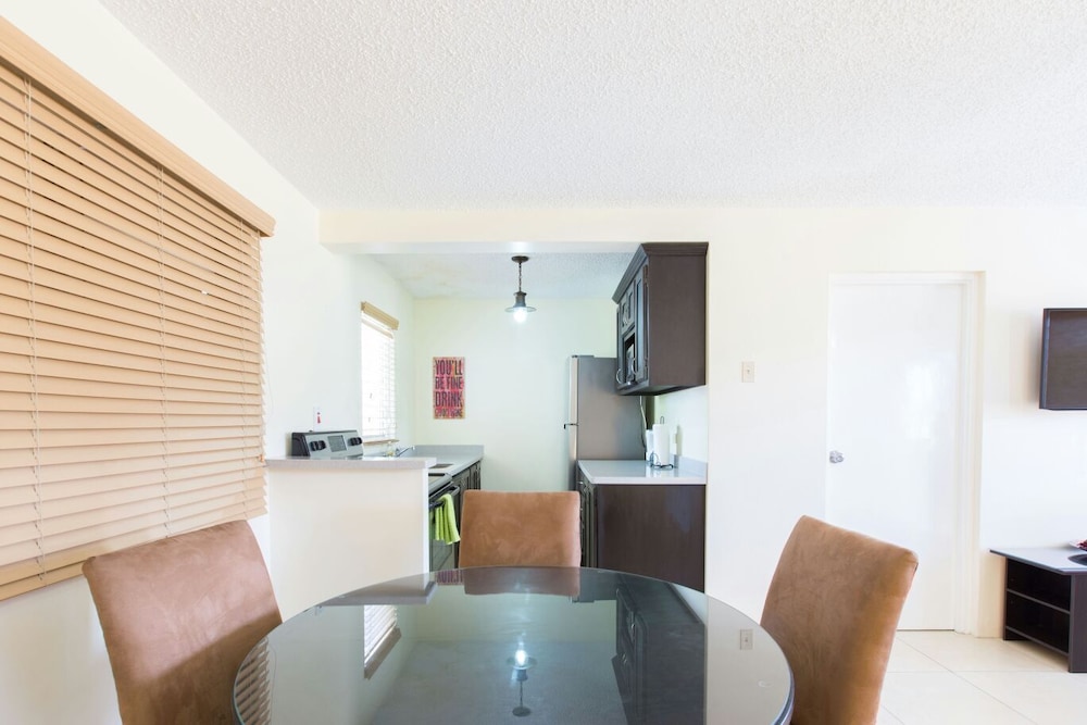 New Kingston Guest Apartment Iv 8/11