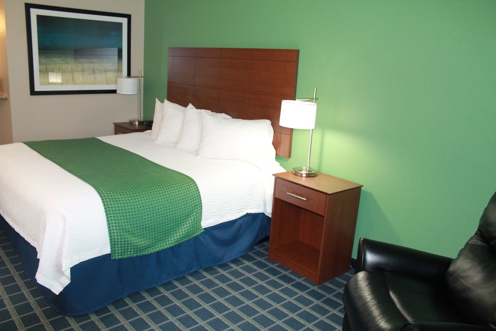 Brookstone Lodge Suites 11/43