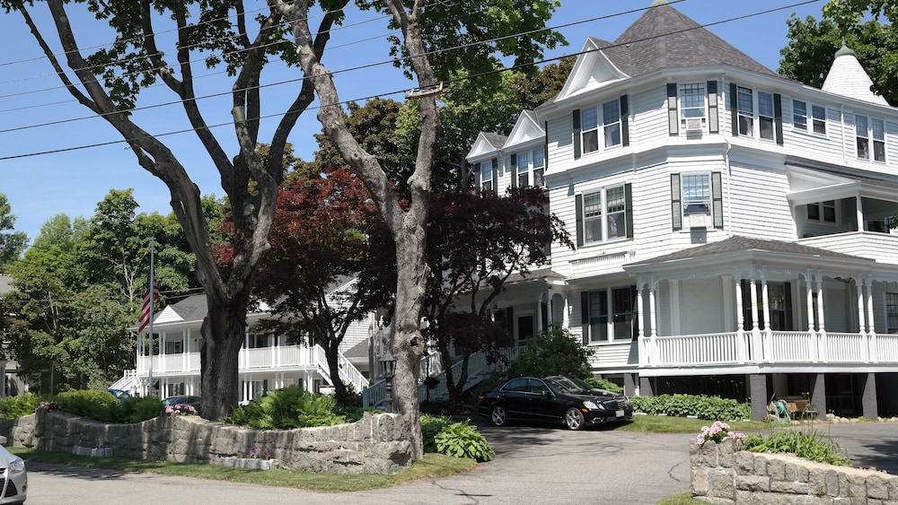 Moseley Cottage Inn and Town Motel 31/50