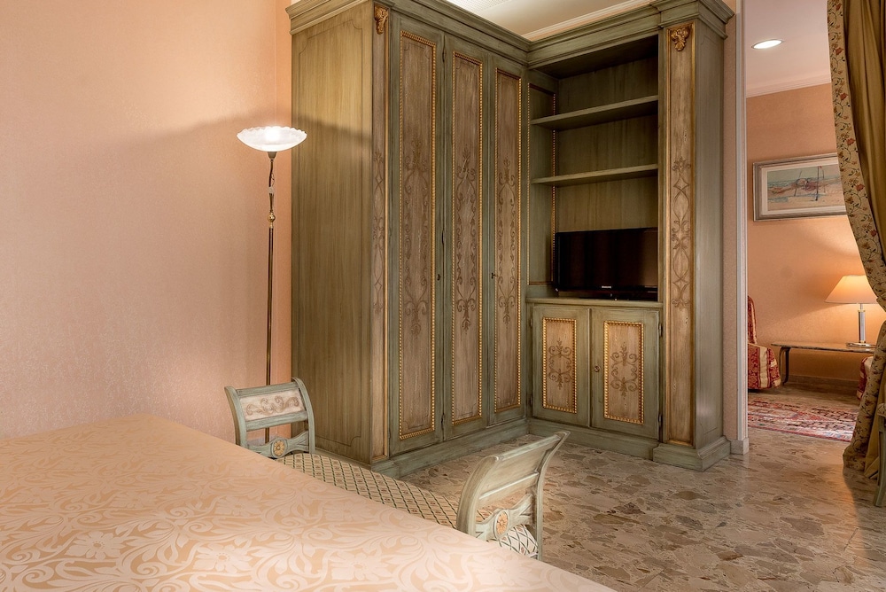 Hotel President Rimini 44/84