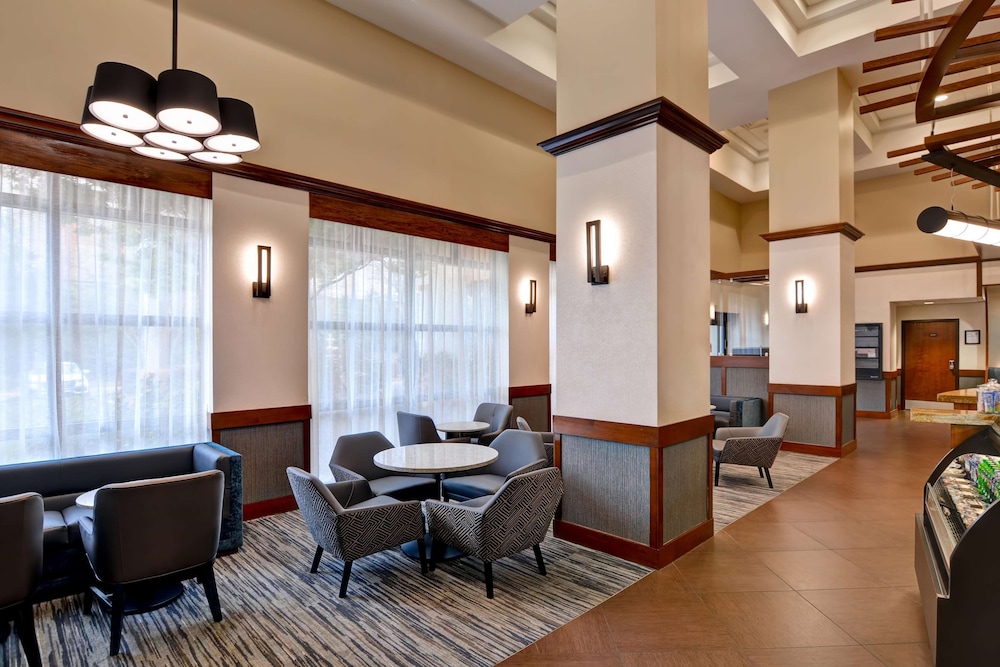 Hyatt Place Birmingham/Hoover 32/47