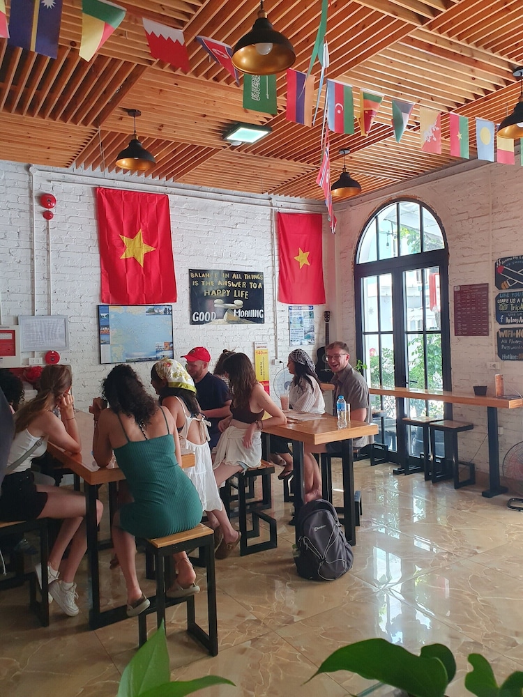 Aroma Ha Long Hostel 28/50