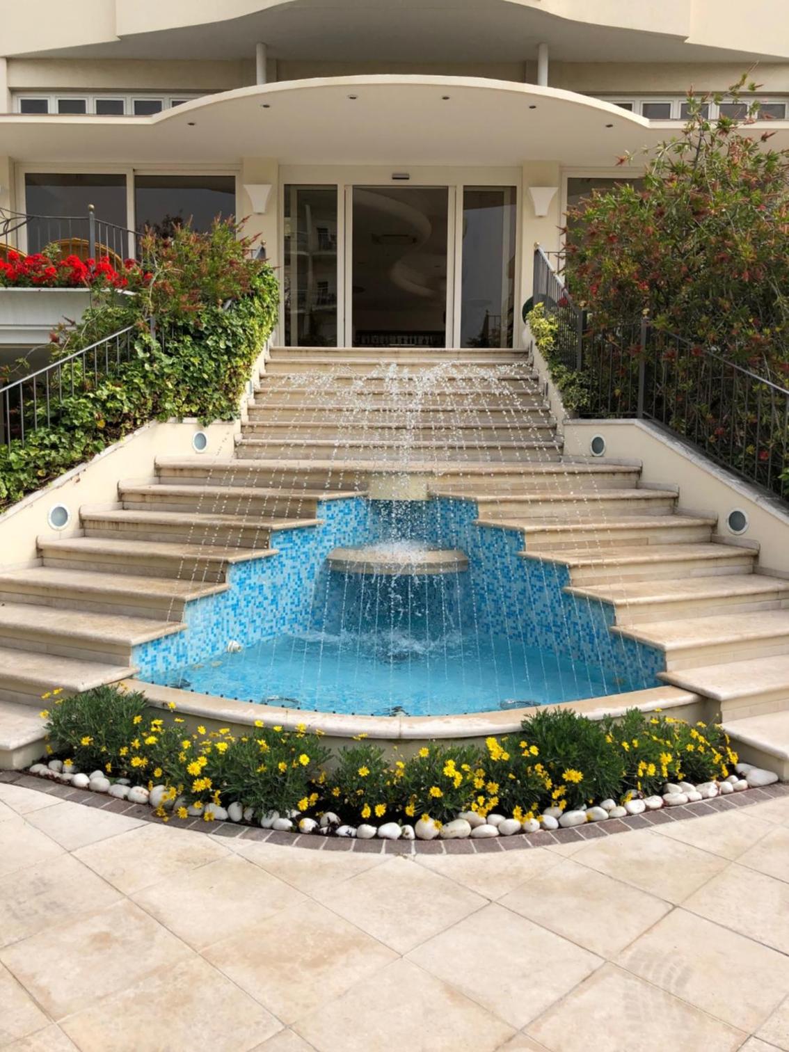 Hotel La Rosa 4/50