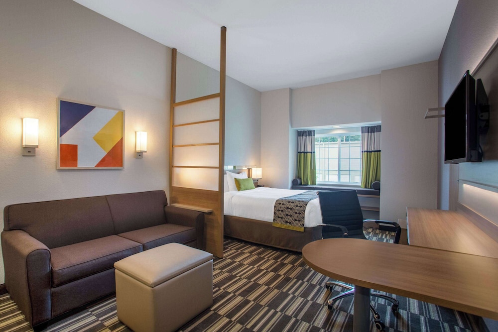 Microtel Inn & Suites by Wyndham Liberty/NE Kansas City Area 13/30