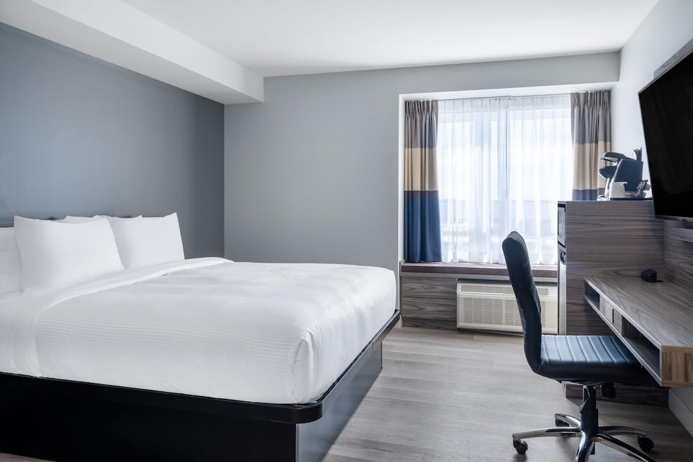 Microtel Inn & Suites by Wyndham Kanata Ottawa West 18/50