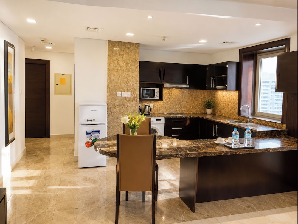Tulip Creek Hotel Apartments 13/93