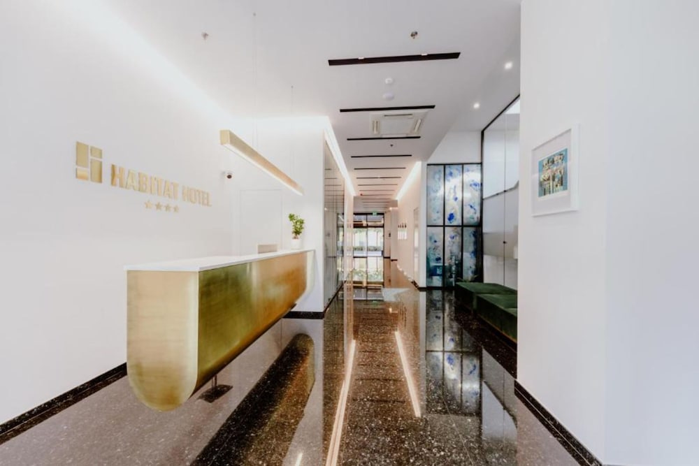 Habitat Hotel 6/49