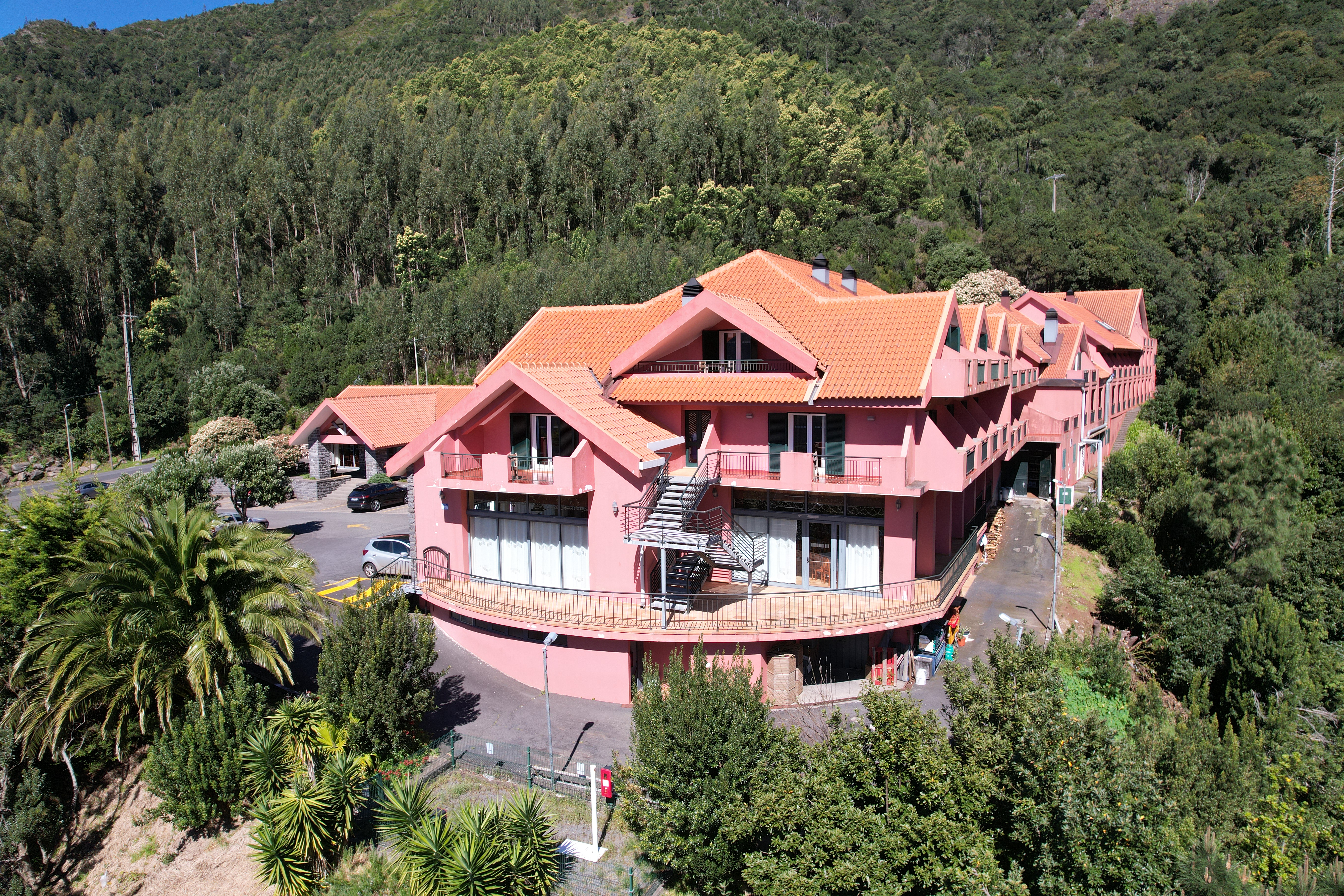 Valley View Hotel Encumeada 1/50