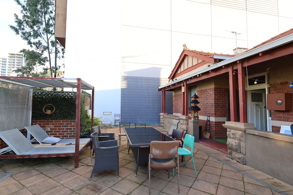 Downtown Backpackers Hostel 17/22