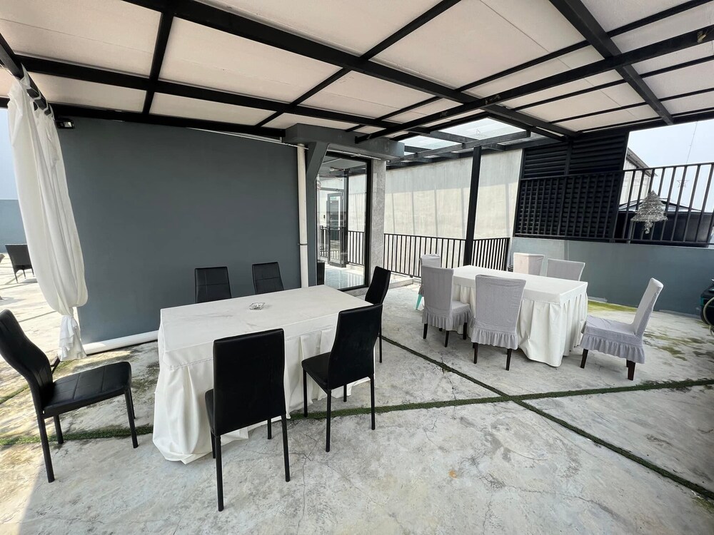 MIYABI HOTEL PERMAS 39/50