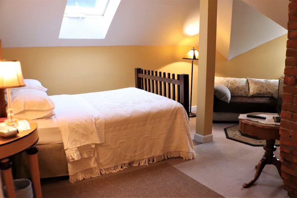50 Lincoln Short North Bed and Breakfast 21/71