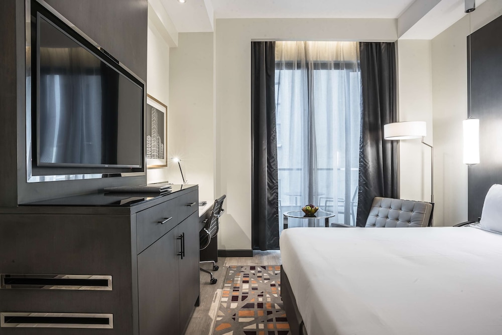 Best Western Premier Westlands 24/71