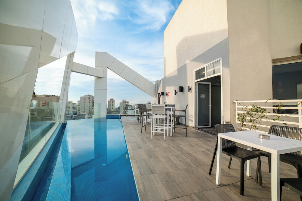 Royal Tulip Achrafieh 42/69