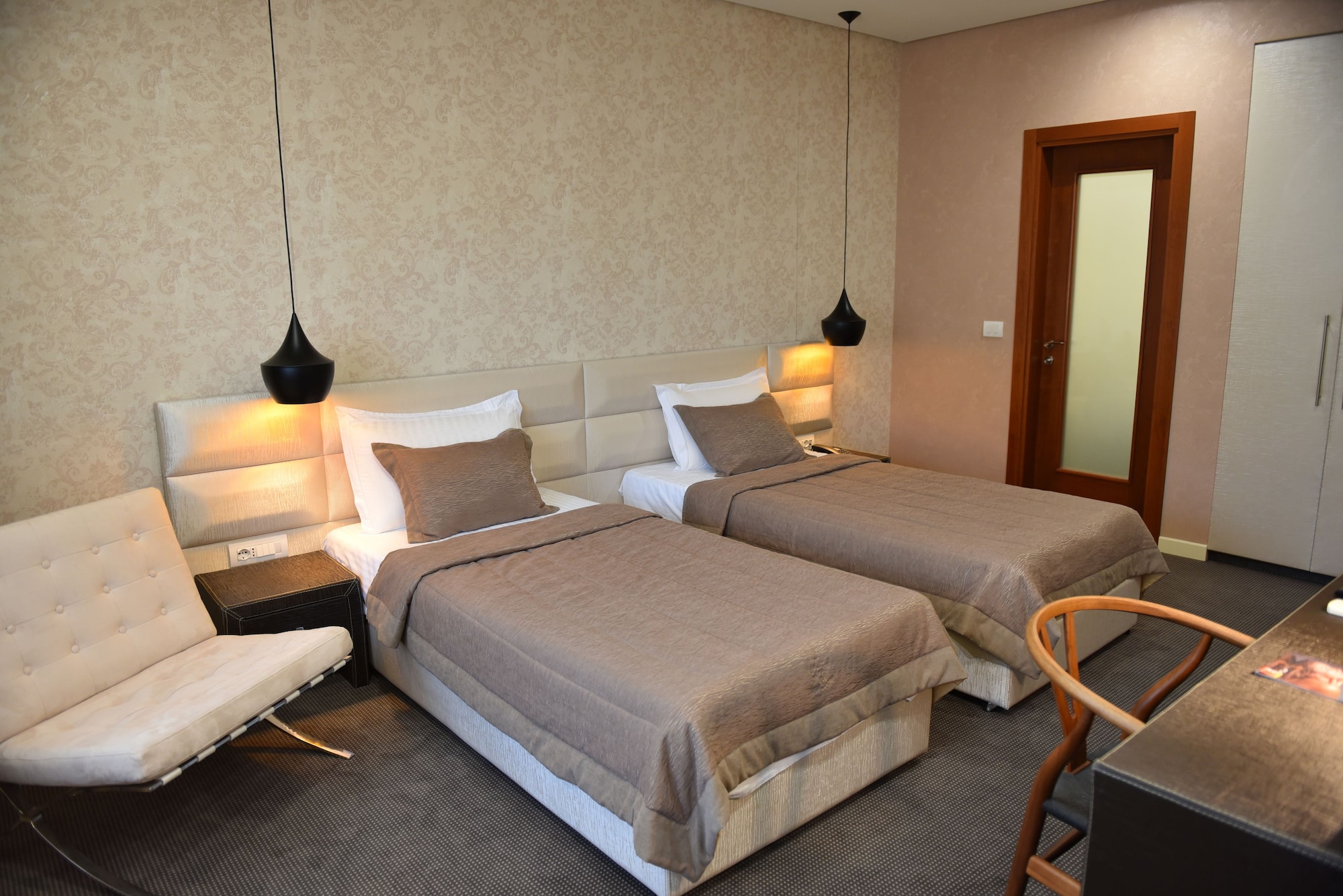 Standard, Twin Beds