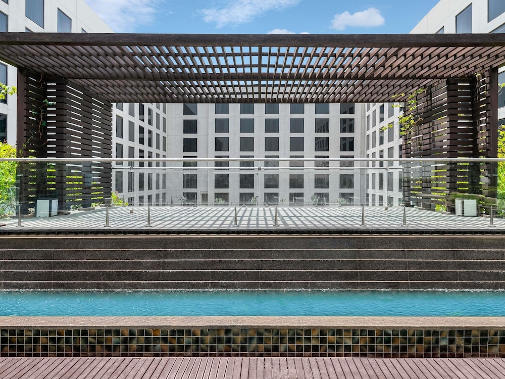 Pullman New Delhi Aerocity
