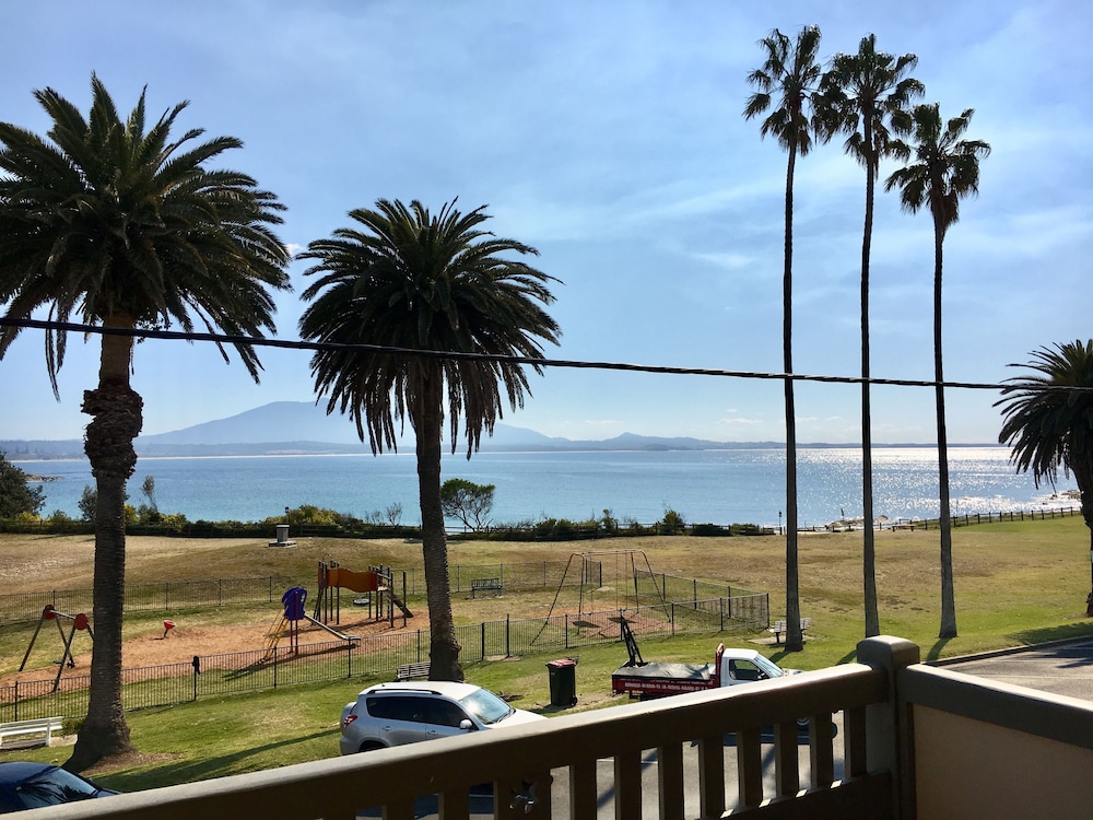 Bermagui Beach Hotel 42/50