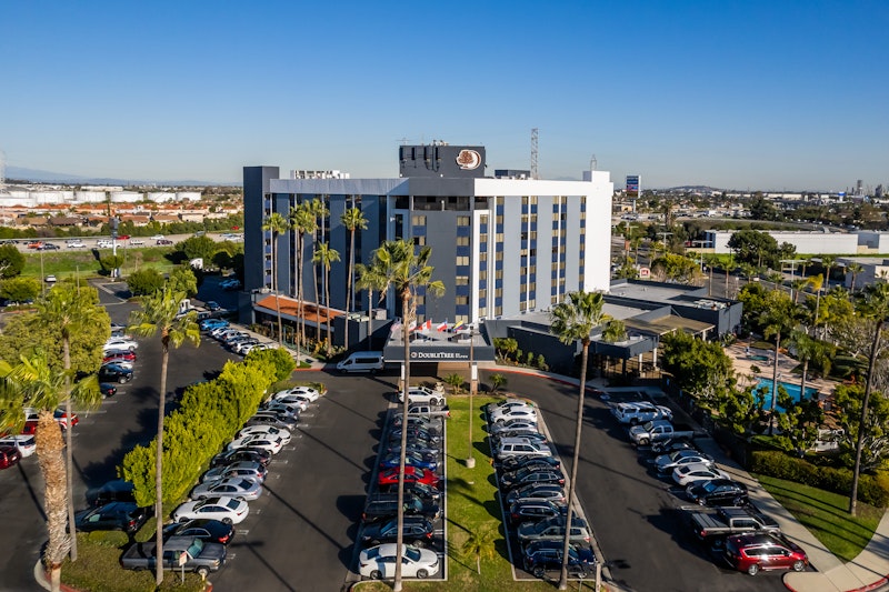 DoubleTree by Hilton Hotel Carson CA 13/84