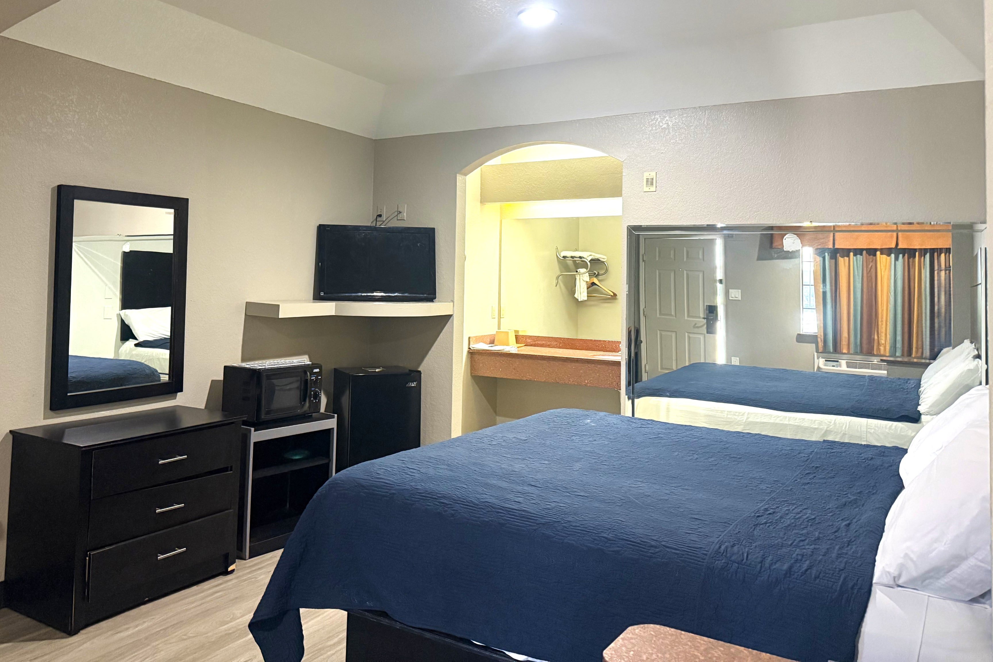 Hotel O Regency Suites Houston - IAH Beltway 8 26/37