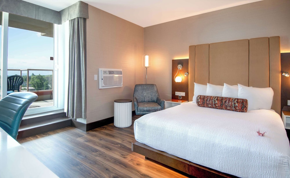 Coast Victoria Hotel Marina By Apa 7/49