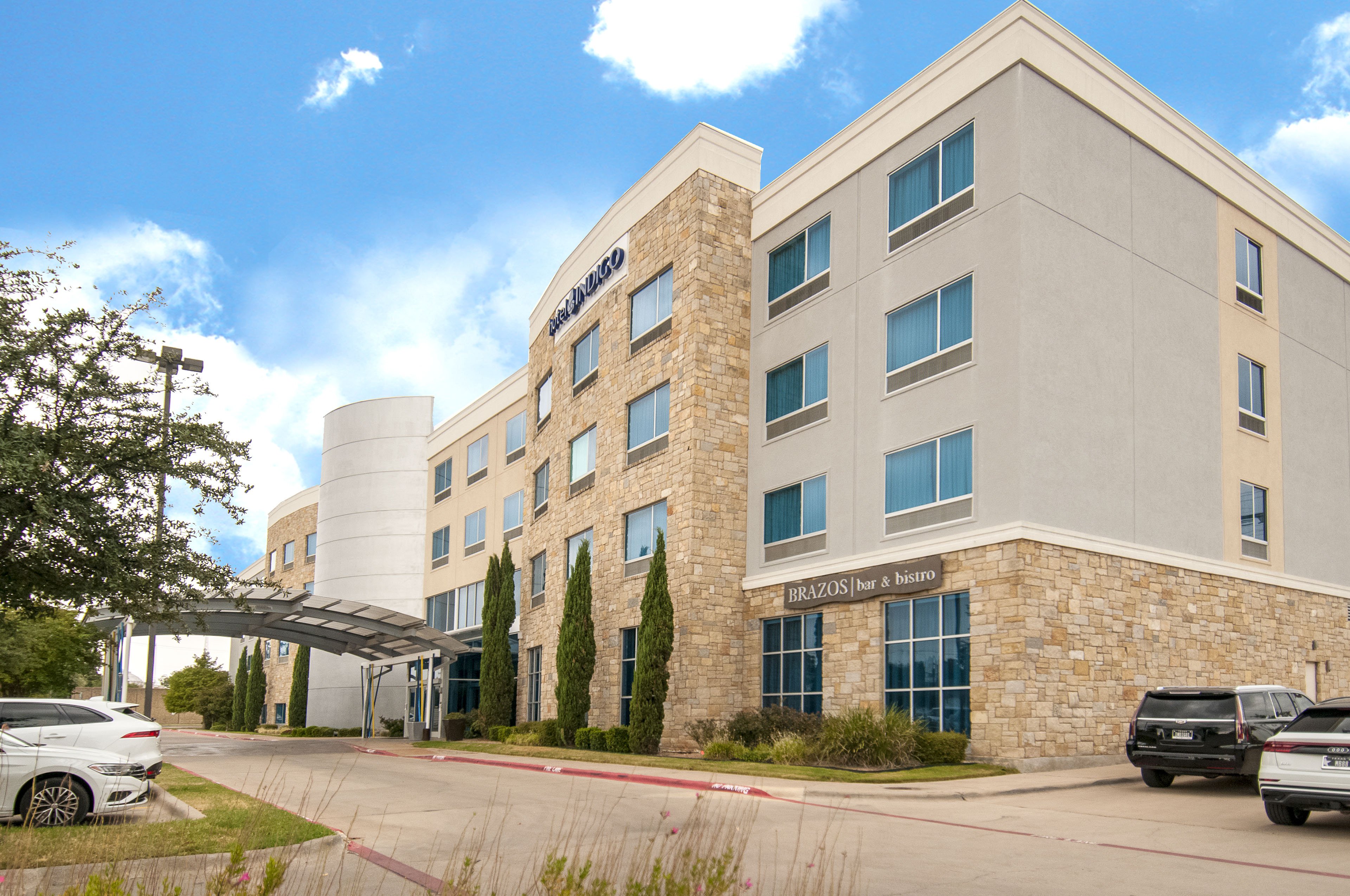 Hotel Indigo Waco Baylor 72/76