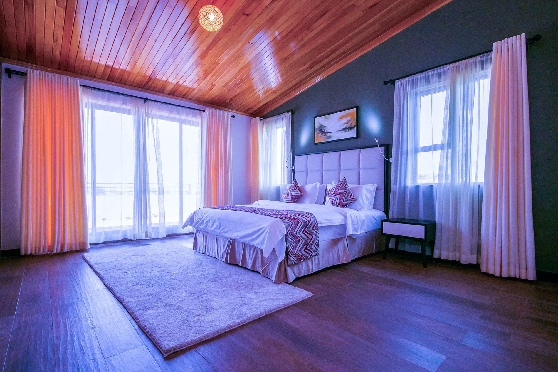 3 BEDROOMS, APARTMENT