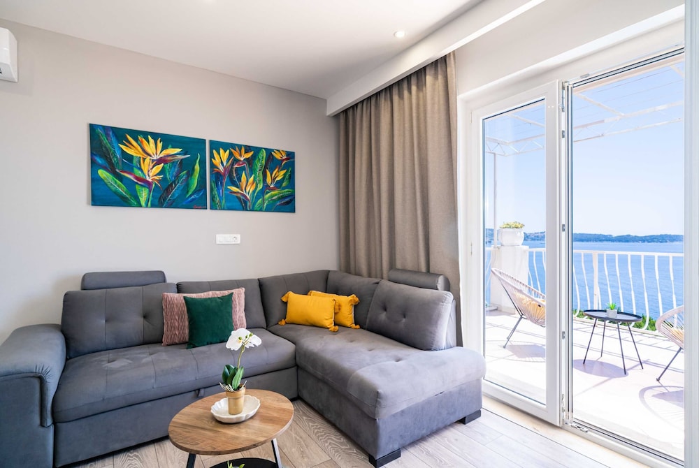 APARTMENTS SANDITO 22/50