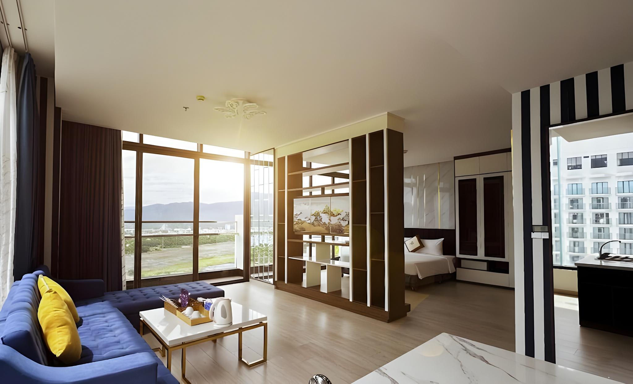 Premier, Multiple Beds, City View