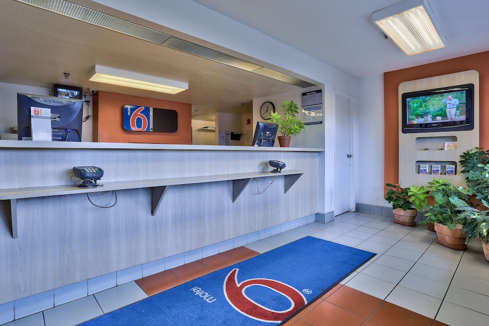 Motel6 Flagstaff, AZ - West - Woodland Village 7/50