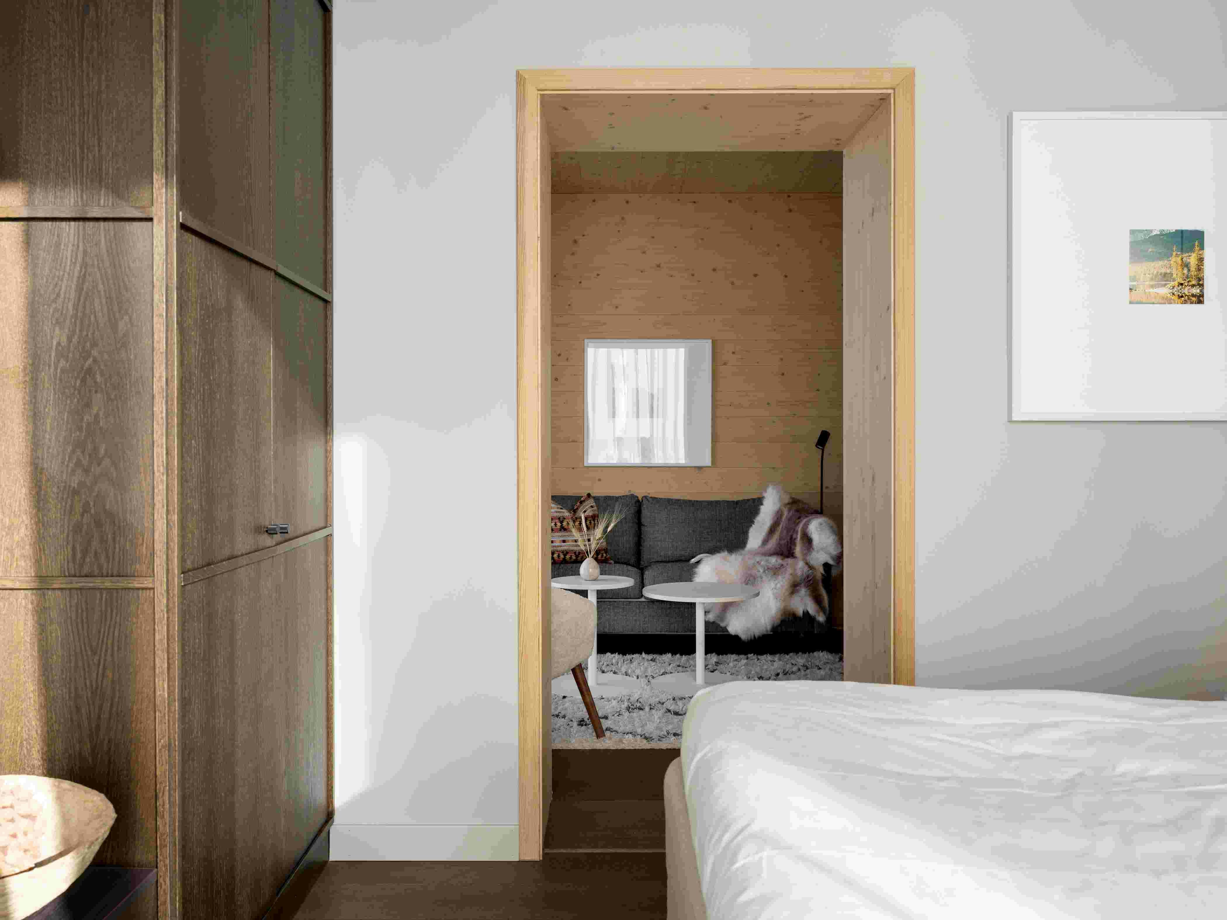 The Wood Hotel by Elite 22/53