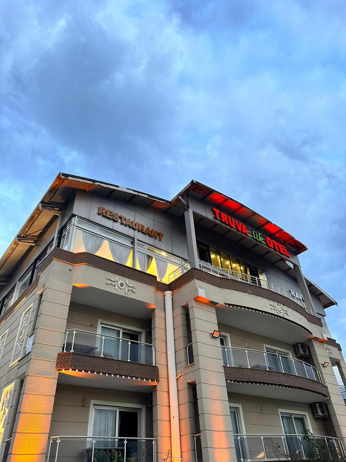 TRUVA LIFE HOTEL 4/58