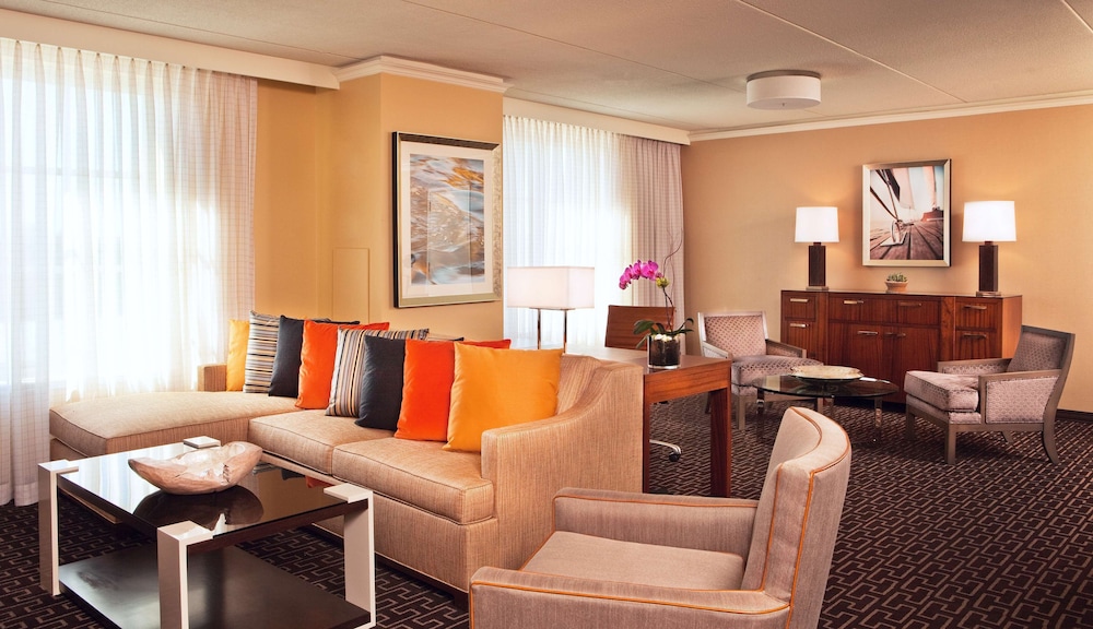 Hyatt Regency Greenwich 41/62