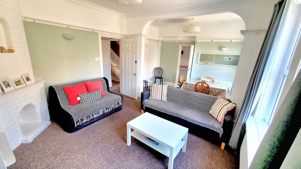 Beachcomber Holiday Apartments 11/41