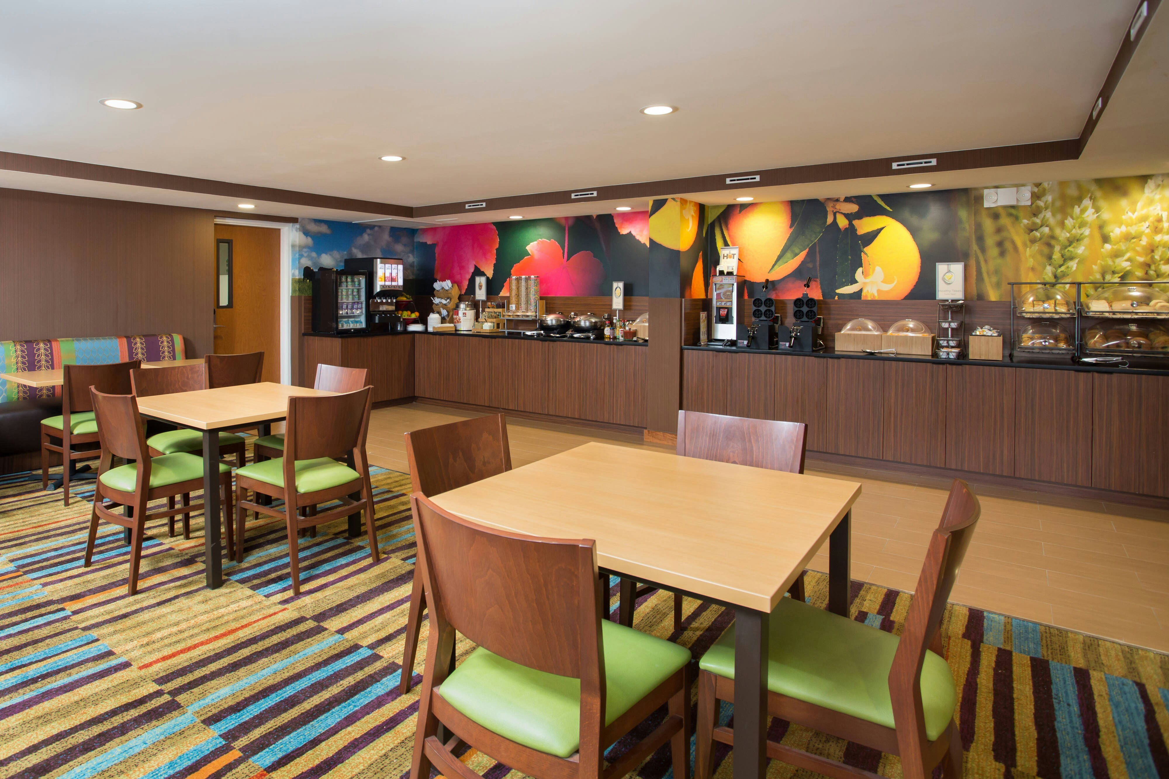 Fairfield Inn Manchester - Boston Regional Airport 8/12