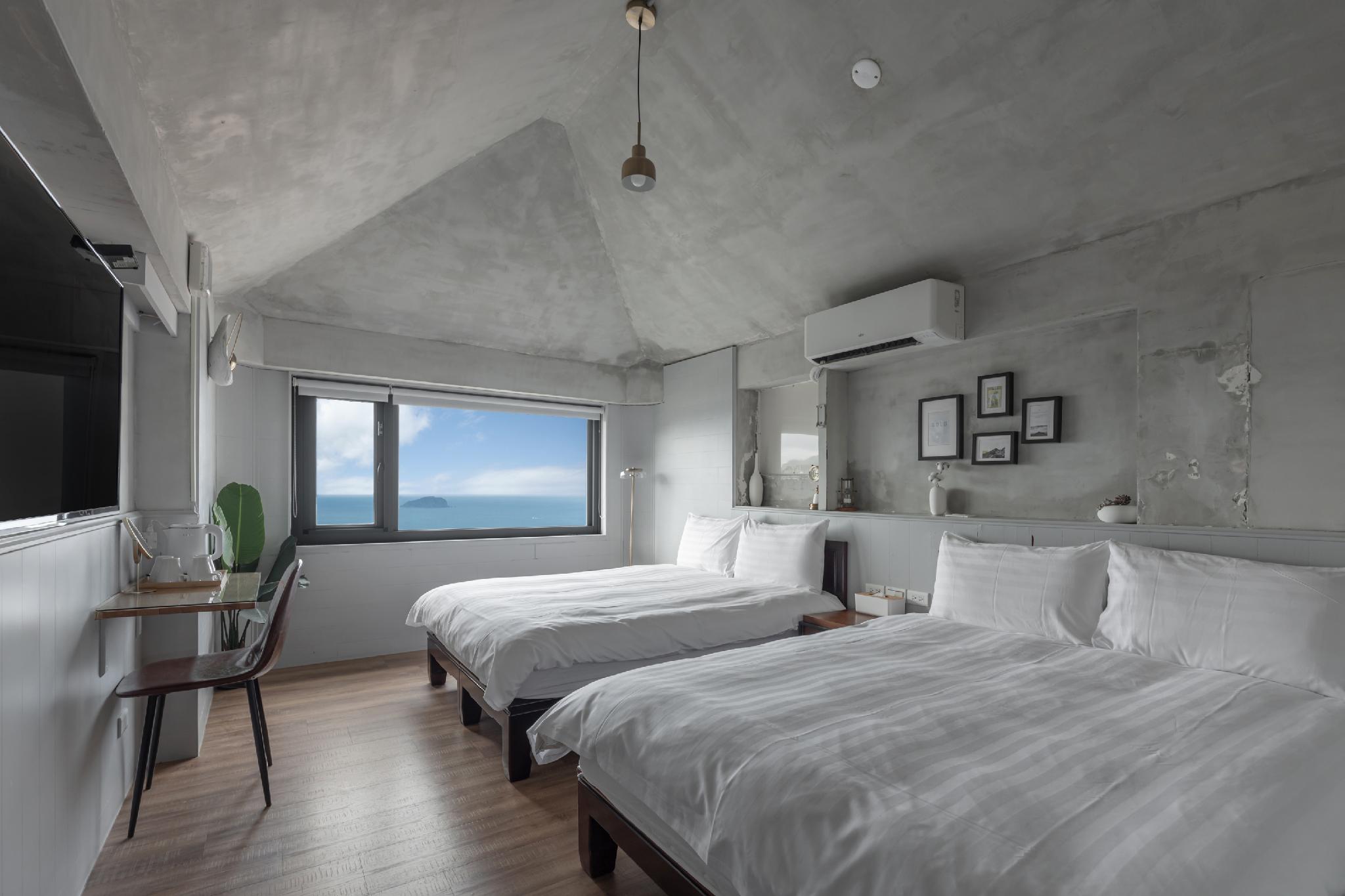 Room, Quadruple, 2 Double Beds, Sea View