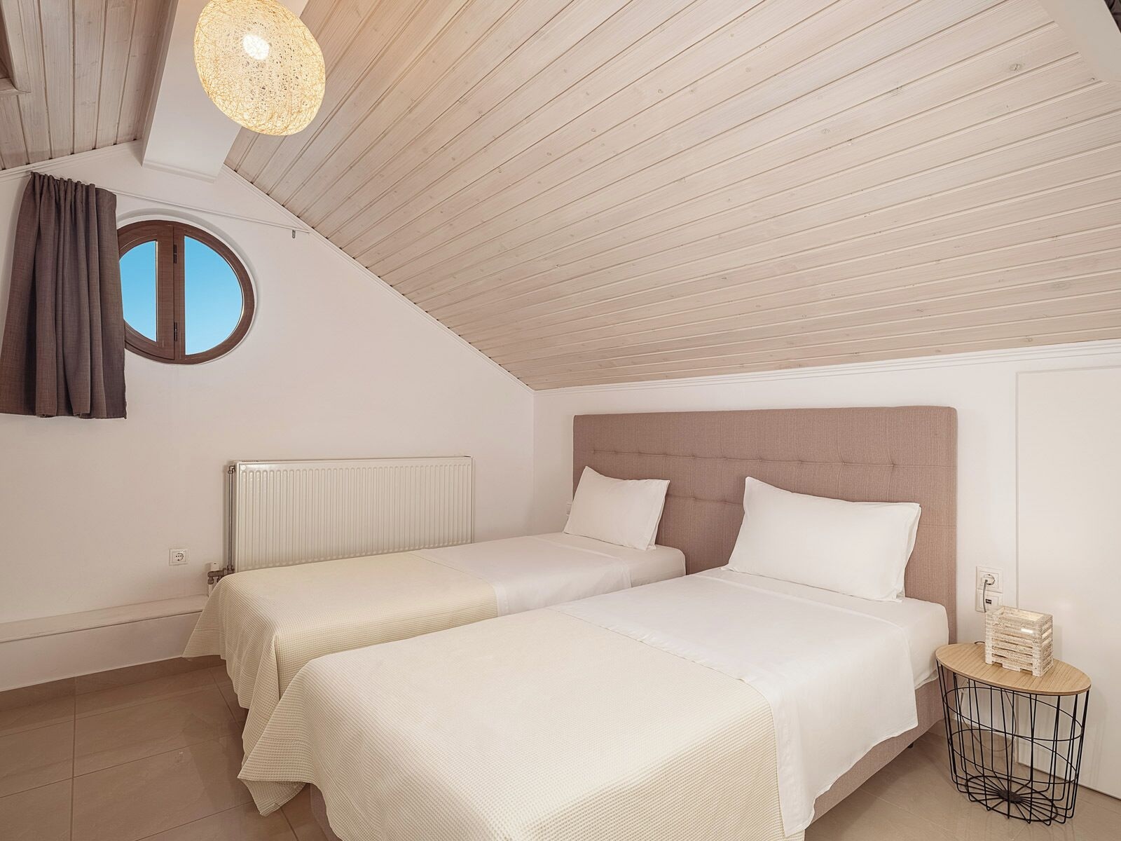 Apartment, Twin Beds, 2 King Beds, Sea View, Two Story