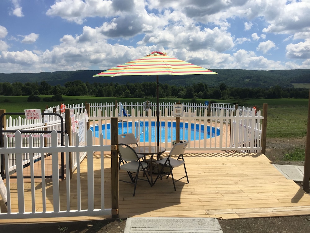 Apple Inn And Suites 46/50