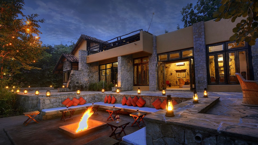 Kanha Earth Lodge 5/50
