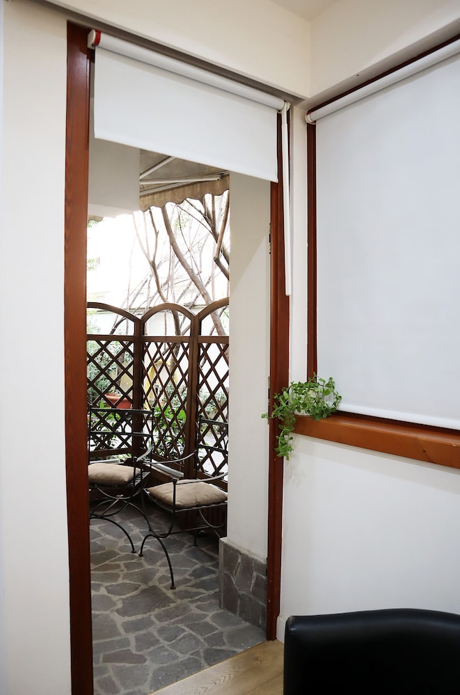 Gardenia Hotel 8/50