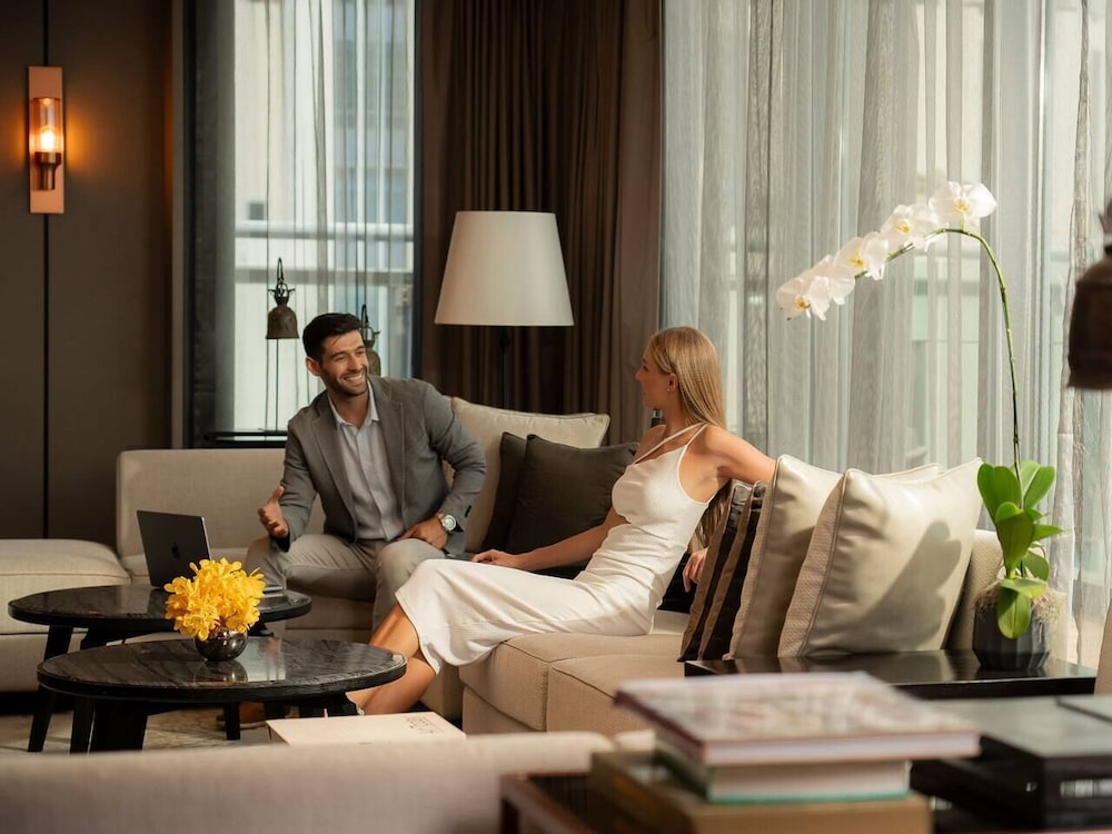 Hyatt Regency Bangkok Sukhumvit 53/76