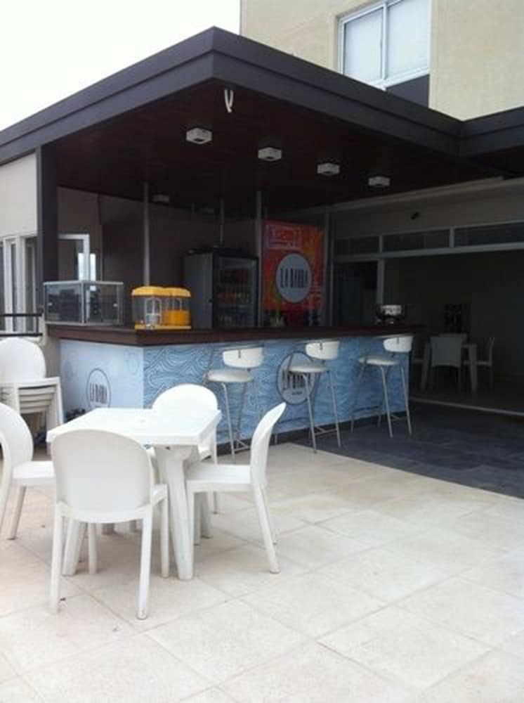Hotel Siglo Sexto 40/46