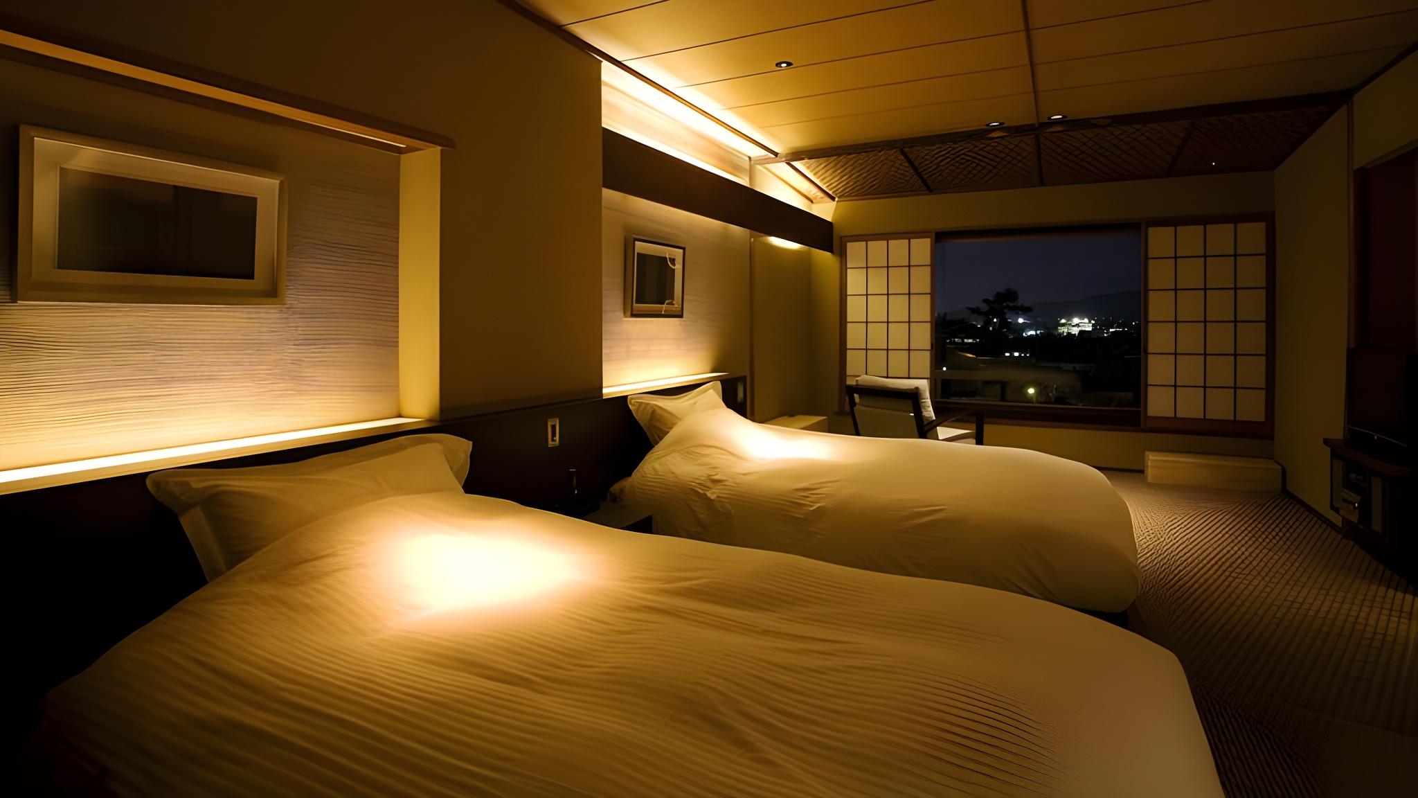 Superior, Twin Beds, City View