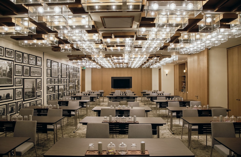 Grand Hyatt Gurgaon 40/48