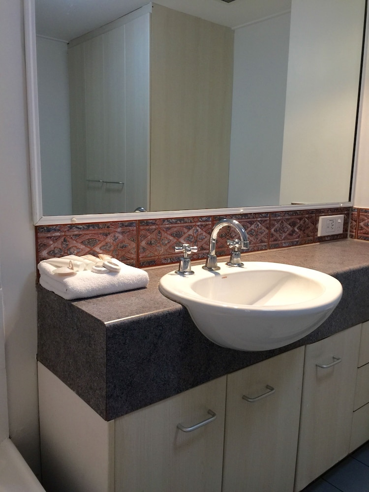 Inn Cairns 56/56