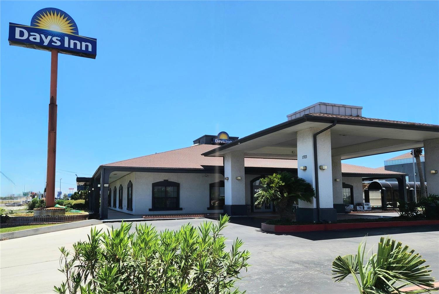 Days Inn by Wyndham Portland/Corpus Christi 2/21