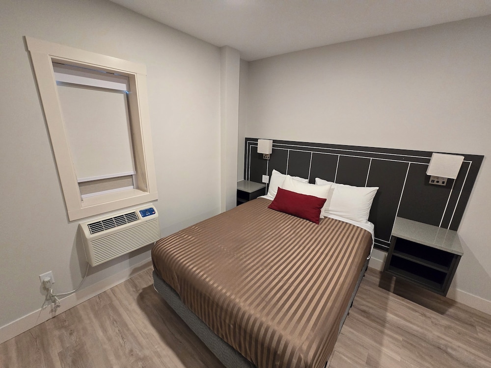 Sahara Courtyard Inn Penticton 30/77