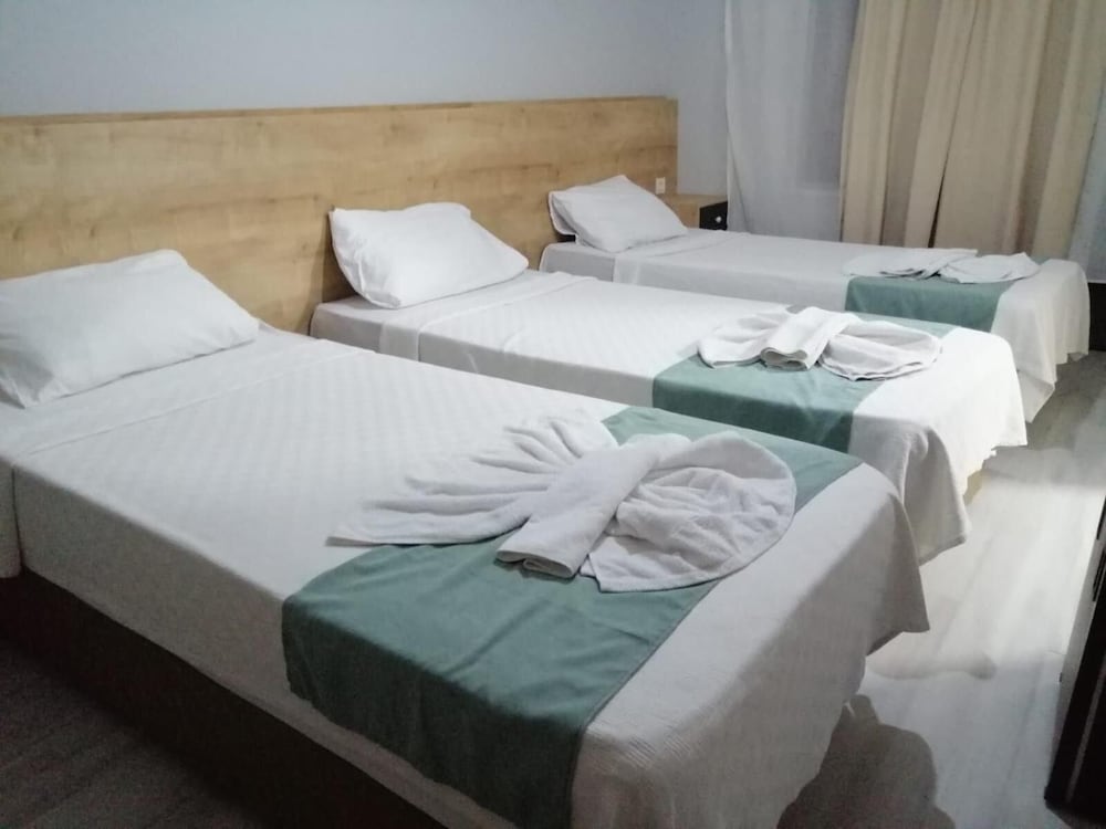 Ibrahim Bey Hotel 13/50